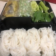 เมนูของร้าน ขนมจีนน้ำยาปู