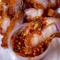 เมนูของร้าน ข้าวหมูทอด Eatzypig สาขา รามอินทรา กม.14