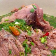 ก๋วยเตี๋ยวต้มยำตำลึงเล้งแซ่บ (เจ้าเก่าสาย4)-มบ.กัสโต้