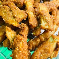 ขนมจีน ส้มตำ อาหารตามสั่ง ข้าวปุ้นซาว ข้าวปุ้นก้อย โคราช  ร้านข้าวปุ้นซาว ข้าวปั้นก้อย โคราช