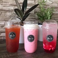 Pitcha Cafe & สเต็กเด็กแนว