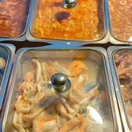 นายหนวดหมูกะทะชั่งกิโล