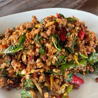 กระเพราเผ็ด อาหารป่า