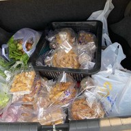 เต้าหู้ทอดเเม่เเต๋ว “น้ำจิ้มรสเด็ดอร่อยไม่ซ้ำใคร” สาขา 1 ตลาดสิริมงคล บางศรีเมือง