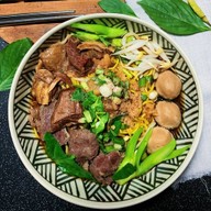 หนวดเตี๋ยวเนื้อ -