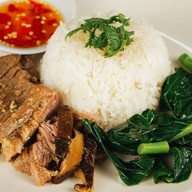 ครัวบ้านใหม่ บะหมี่เกี๊ยวหมูแดง อาหารจานเดียว