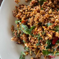 กระเพราเผ็ด อาหารป่า