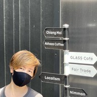 Glass Cafe'