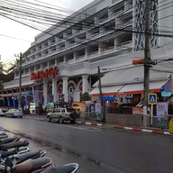หน้าร้าน Hooters  Phuket