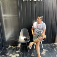 Glass Cafe'