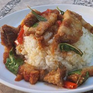 ครัวยายดา กระเพราแซบ