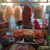 ร้านลาบตาแป๊ะ