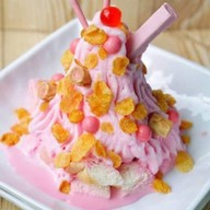 น้ำแข็งใสกะปั่นนมผลไม้สด