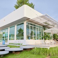 หน้าร้าน คาเฟ่อิ่มอุ่น