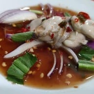 ขวัญใจ ยำมะม่วงปูม้า ตลาดสดโต้รุ่งทวีผล ศูนย์การค้าวรรัตน์