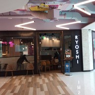 หน้าร้าน Ryoshi Sushi