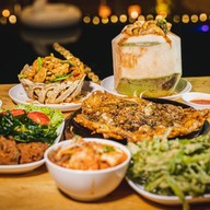 ติดเกาะ Restaurant