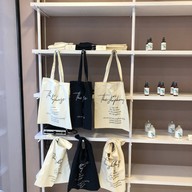 sri the shophouse สี