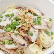ก๋วยเตี๋ยวต้มยำ-บะหมี่เกี๊ยวหมู