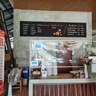 เมนู บุพเฟ่ต์ ขนมจีนบ้านเจ็ดยอด