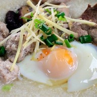 ครัวอ้อมแอ้ม