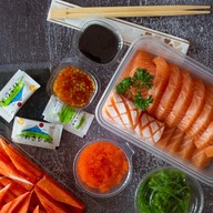 Salmon 888 เสรีไทย