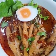 ก๋วยเตี๋ยวเนืัอฮาลาล(เจ้าเก่าแถวแมคโคร)