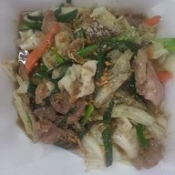นายแว่น อาหารตามสั่ง
