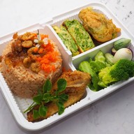 แหนมเนืองวีที รัชดาซอยสาม