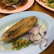 เมนูของร้าน น้องเล็ก