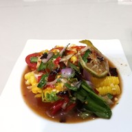 พี่ทอมแซ่บกะเพราพริกแห้งตลาดแตก ตลาดพารวย