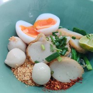 ก๋วยเตี๋ยวต้มยำพันรี -