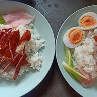 มาลีเป็ดย่าง-หมูกรอบ หน้าโรงแก้ว