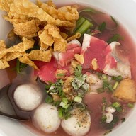 เมนูของร้าน ก๋วยเตี๋ยวปลาบ้านบึงตาก&และอาหารตามสั่ง