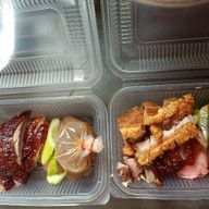 มาลีเป็ดย่าง-หมูกรอบ หน้าโรงแก้ว