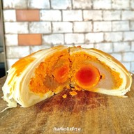 ขนมเปี๊ยะไข่ทะลักอร่อยซอย8 ศูนย์กระจายสินค้ารายใหญ่พระโขนงเอกมัย-ทองหล่อ ขนมเปี๊ยะไข่ทะลักอร่อยซอย8 ศูนย์กระจายสินค้ารายใหญ่พระโขนงเอกมัย-ทองหล่อ