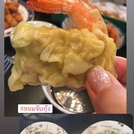 เมนูของร้าน ขนมจีบเเม่อ้วน ตลาดปากน้ำ