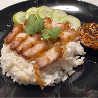 ข้าวหมูทอดอั๊งยี่