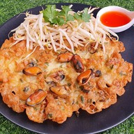 คุณนายขายหอยทอดกระทะร้อน