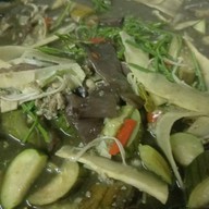 พี่แอ๋มผลไม้ปอก พระปิ่น9