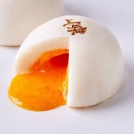 ซาลาเปาซั่งไห่ BTSแบริ่ง BTSแบริ่ง ทางออก1ชั้น2 ฝั่ง ลาซาน ติดกับโรงเรียนนานาชาติ