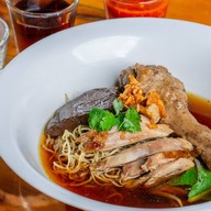 ก๋วยเตี๋ยวเป็ดเป่าปาก ลำลูกกาคลอง4 คลอง4
