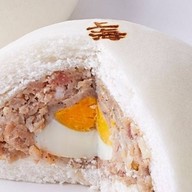 ซาลาเปาซั่งไห่ BTSแบริ่ง BTSแบริ่ง ทางออก1ชั้น2 ฝั่ง ลาซาน ติดกับโรงเรียนนานาชาติ