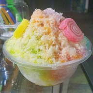 Ice I Am น้ำแข็งไส&ของทอด (DIY Shaved Ice Bakery&Fried Food) ดินแดง