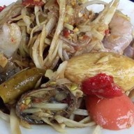 ร้านส้มตำครกหิน