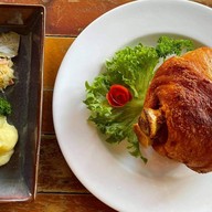 Orange Peel Bar&Restaurant เชิงมน เกาะสมุย