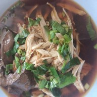 ก๋วยเตี๋ยวไก่มะระ น้านา