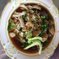 ก๋วยเตี๋ยวไก่มะระ น้านา