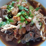 ก๋วยเตี๋ยวไก่มะระ น้านา