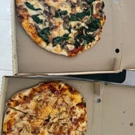 เมนูของร้าน The Duke's ริมน้ำปิง